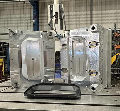 Large mould tool with plastic injection moulded component